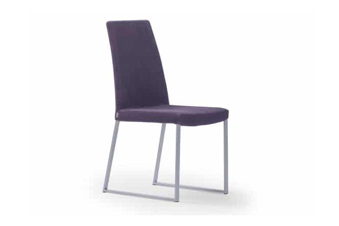 Curvo Chair